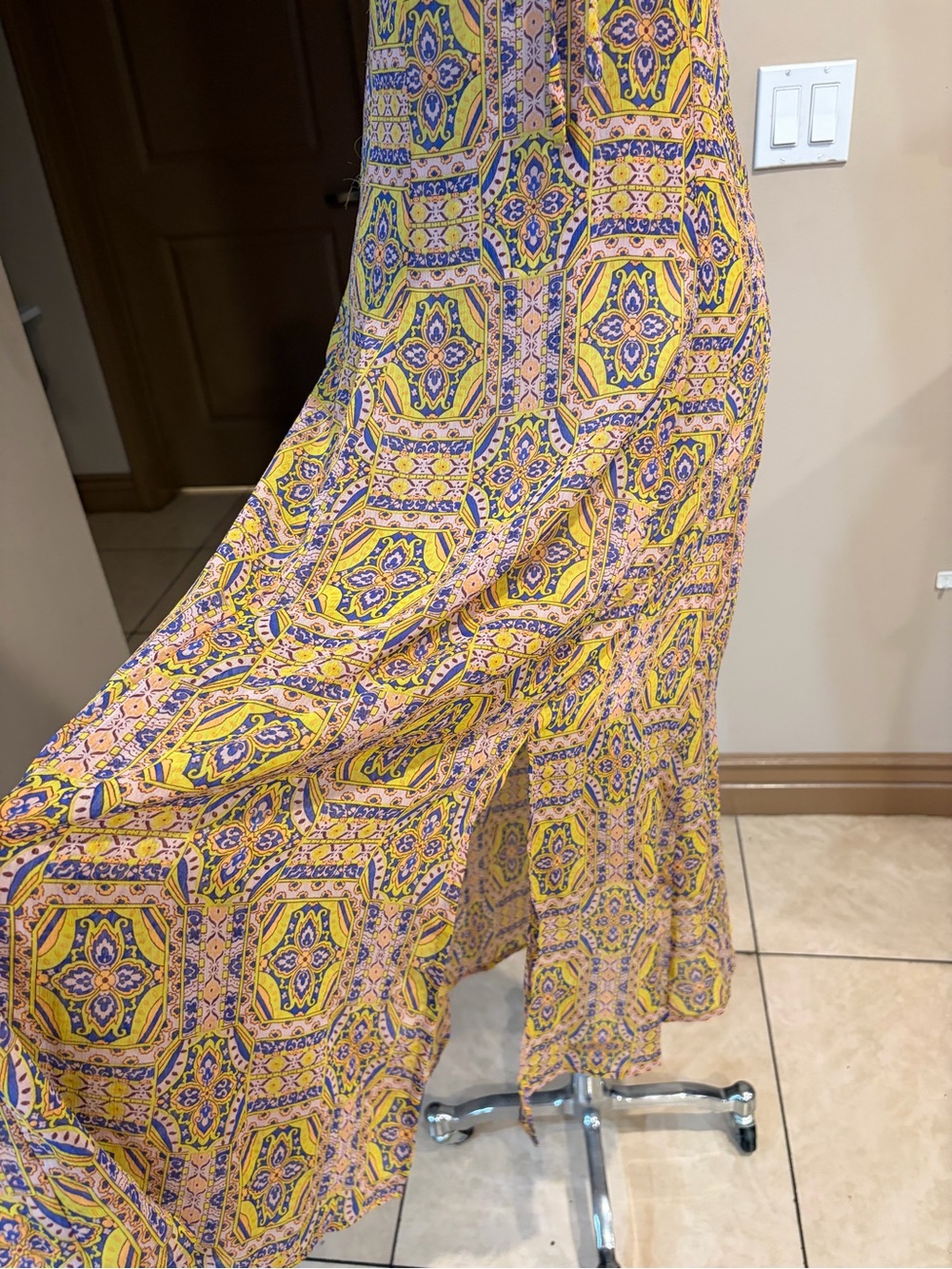 Moon River Yellow & Pink Mosaic-Print Spaghetti Strap Midi Dress - Picture 2 of 7